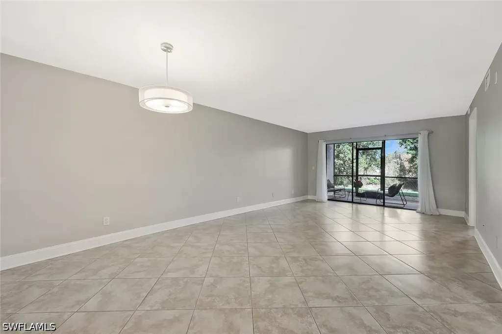 1211 Rosemary Court Naples FL 34103