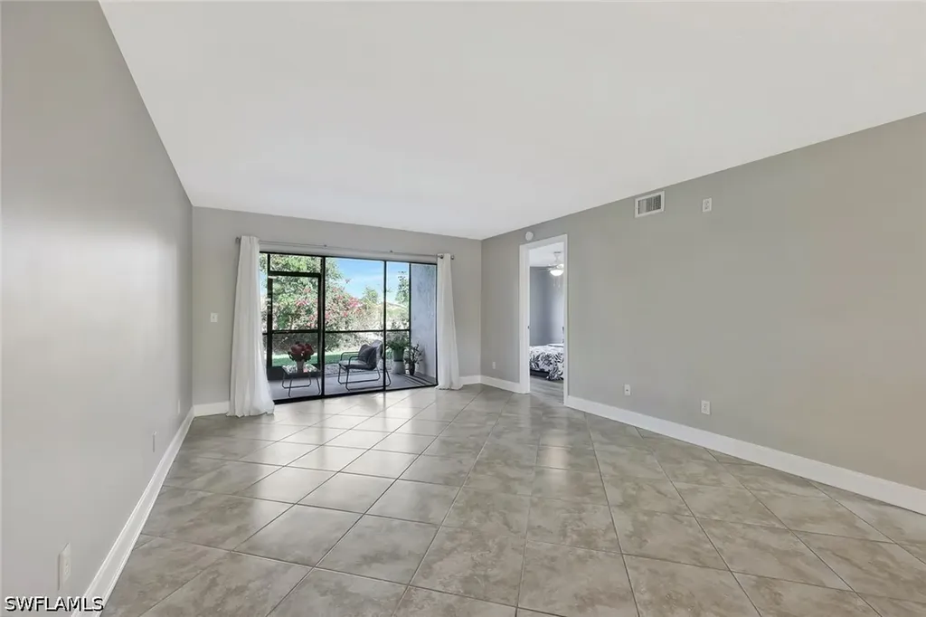 1211 Rosemary Court Naples FL 34103