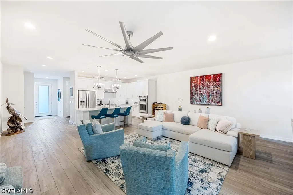 13058 Pembroke Drive Naples FL 34105