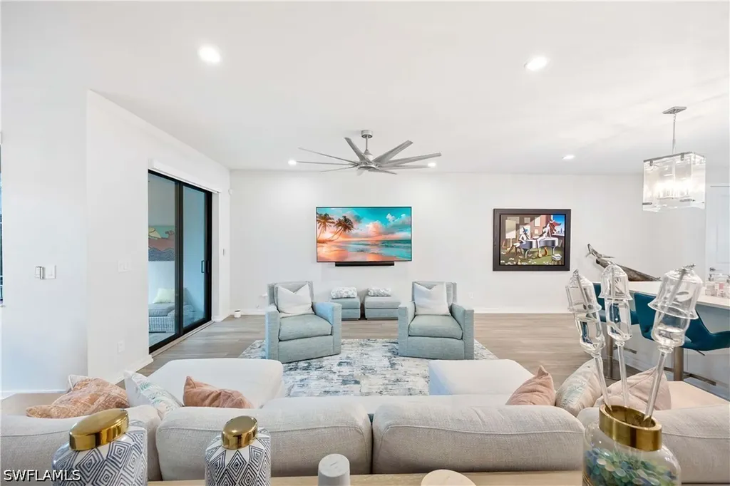 13058 Pembroke Drive Naples FL 34105