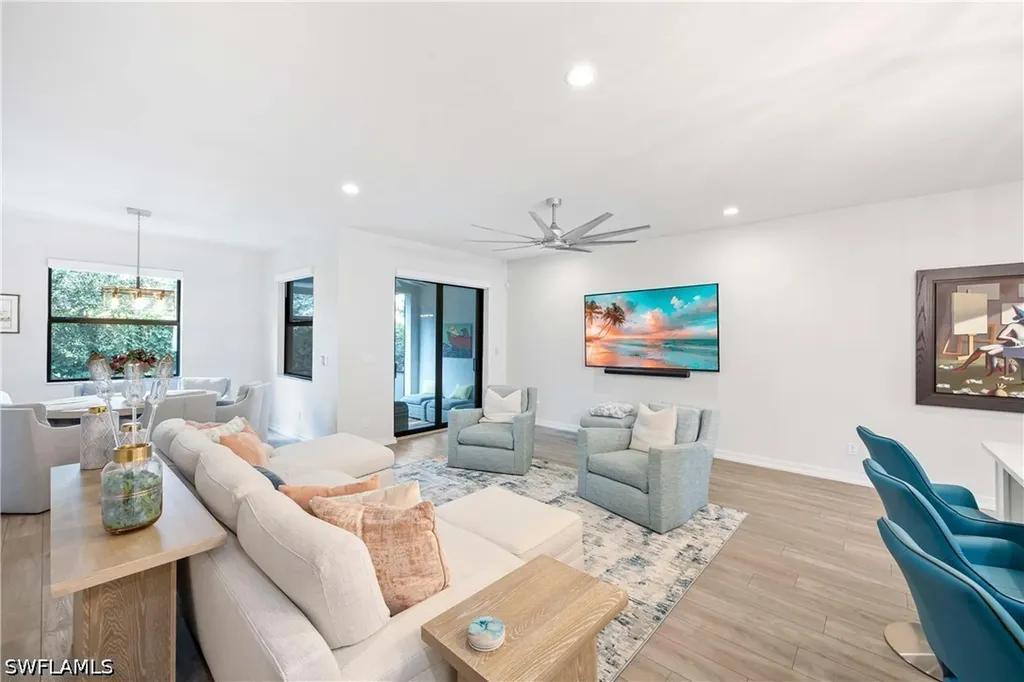13058 Pembroke Drive Naples FL 34105