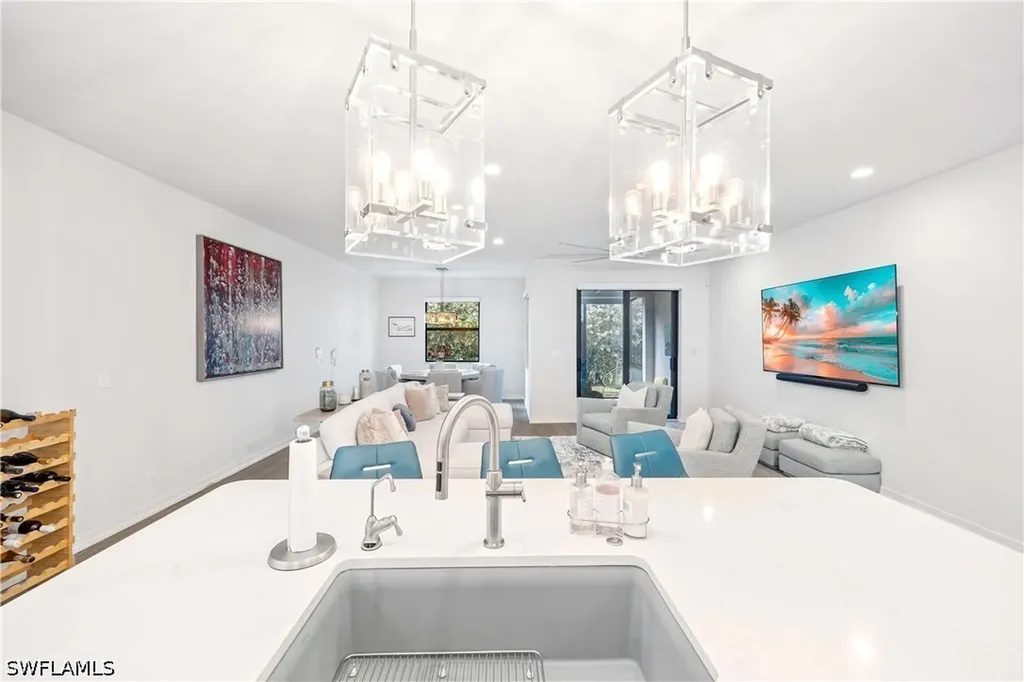 13058 Pembroke Drive Naples FL 34105