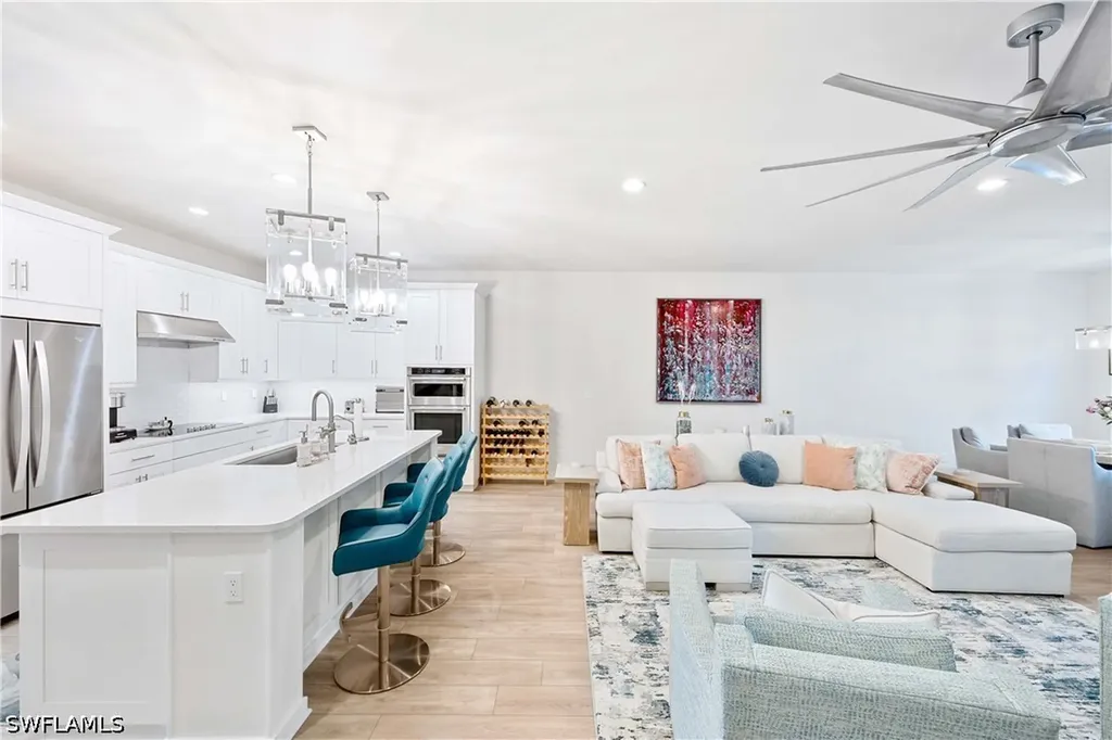 13058 Pembroke Drive Naples FL 34105
