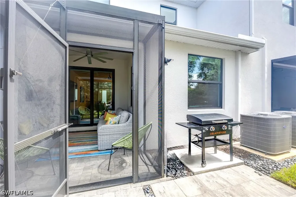13058 Pembroke Drive Naples FL 34105