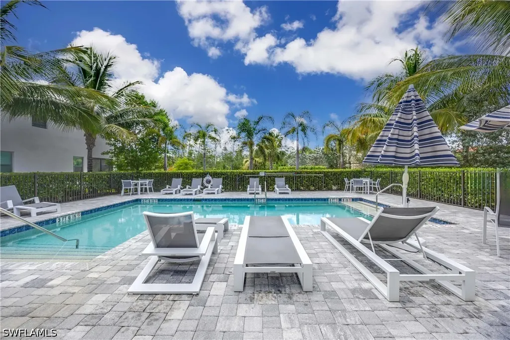 13058 Pembroke Drive Naples FL 34105