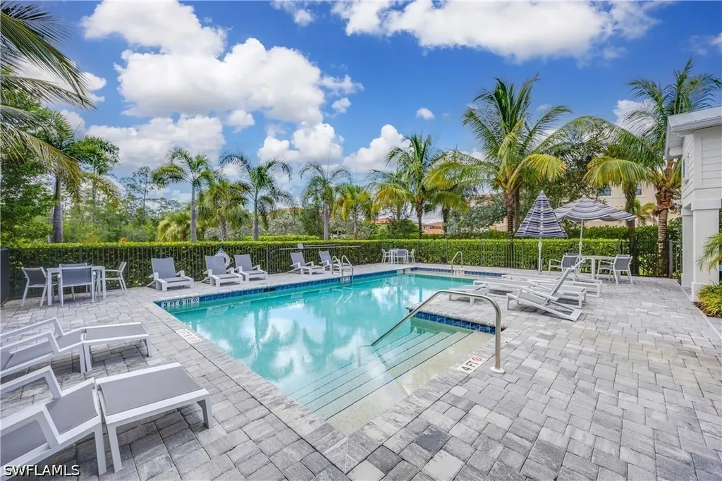 13058 Pembroke Drive Naples FL 34105