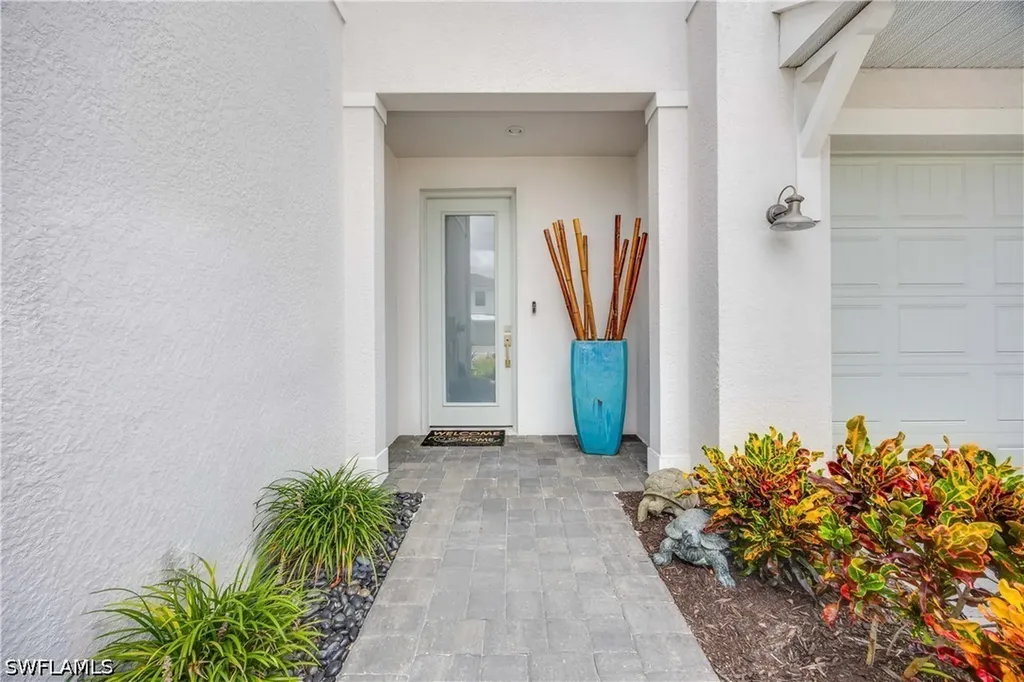 13058 Pembroke Drive Naples FL 34105