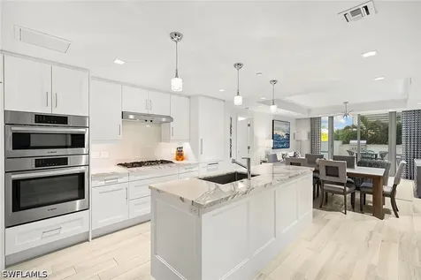 6897 Grenadier Boulevard Naples FL 34108
