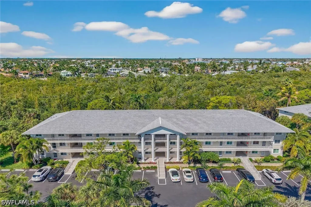 3021 Sandpiper Bay Circle Naples FL 34112
