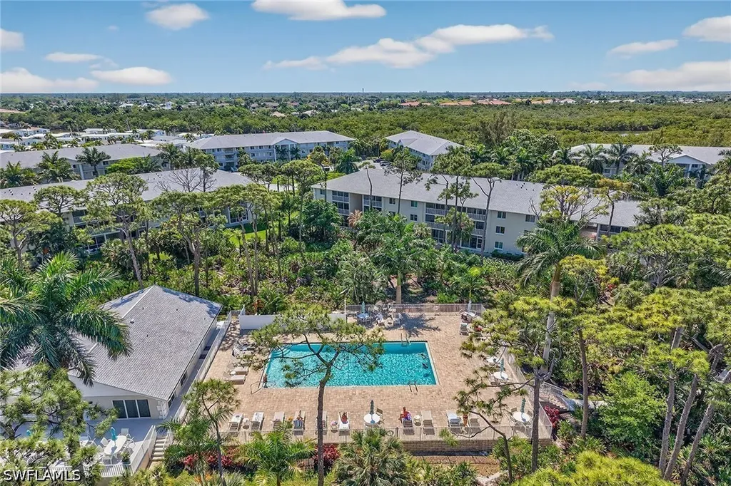 3021 Sandpiper Bay Circle Naples FL 34112