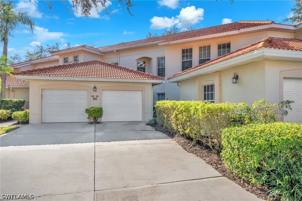 1025 Egrets Walk Circle Naples FL 34108