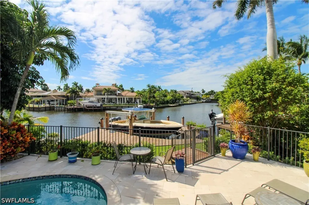 2150 Marina Drive Naples FL 34102