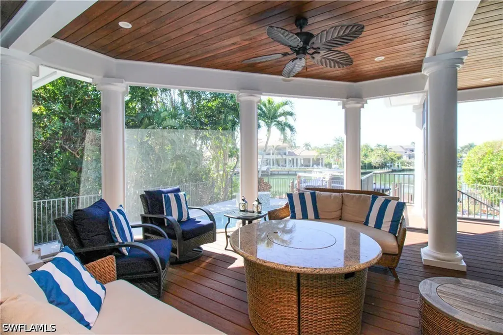 2150 Marina Drive Naples FL 34102