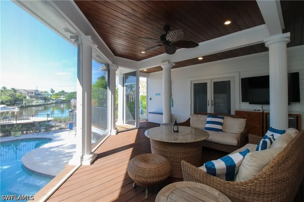 2150 Marina Drive Naples FL 34102