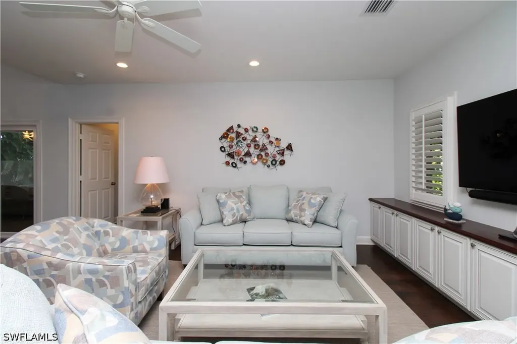 2150 Marina Drive Naples FL 34102