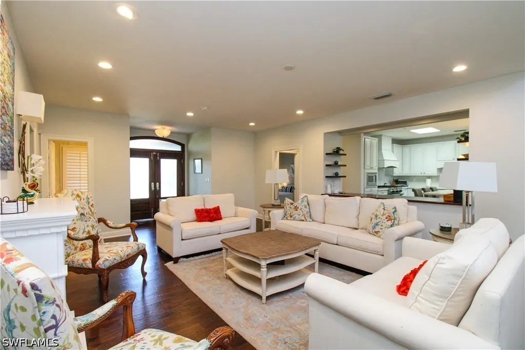 2150 Marina Drive Naples FL 34102