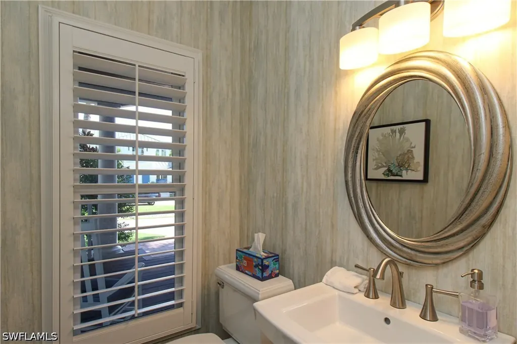 2150 Marina Drive Naples FL 34102