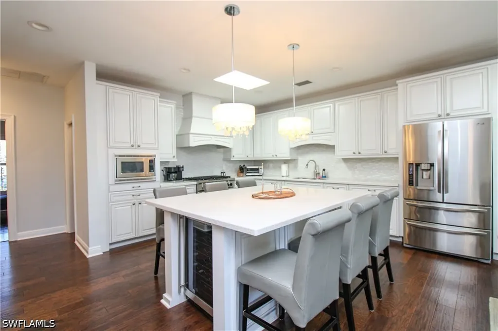 2150 Marina Drive Naples FL 34102