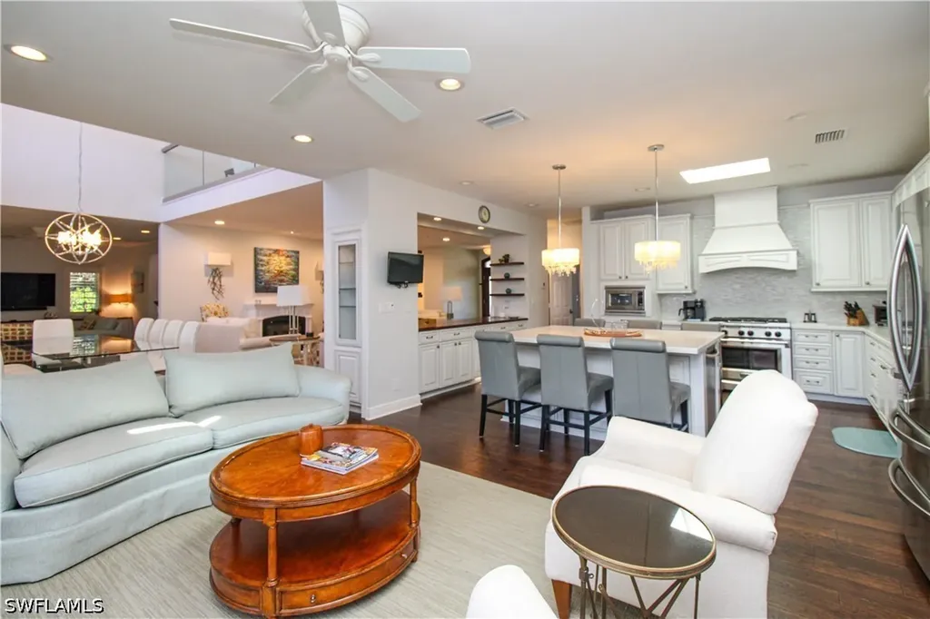2150 Marina Drive Naples FL 34102