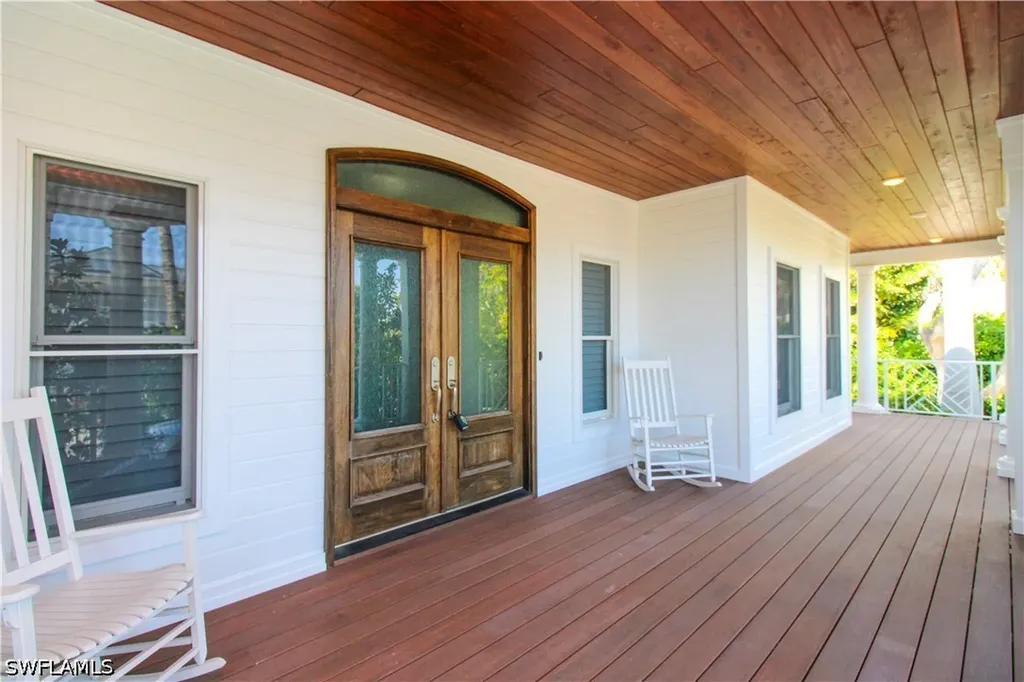 2150 Marina Drive Naples FL 34102