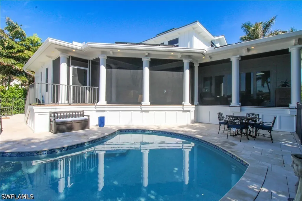 2150 Marina Drive Naples FL 34102