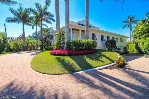 2150 Marina Drive Naples FL 34102