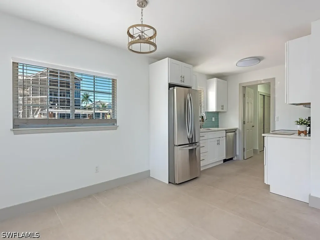 2836 Bayview Drive Naples FL 34112
