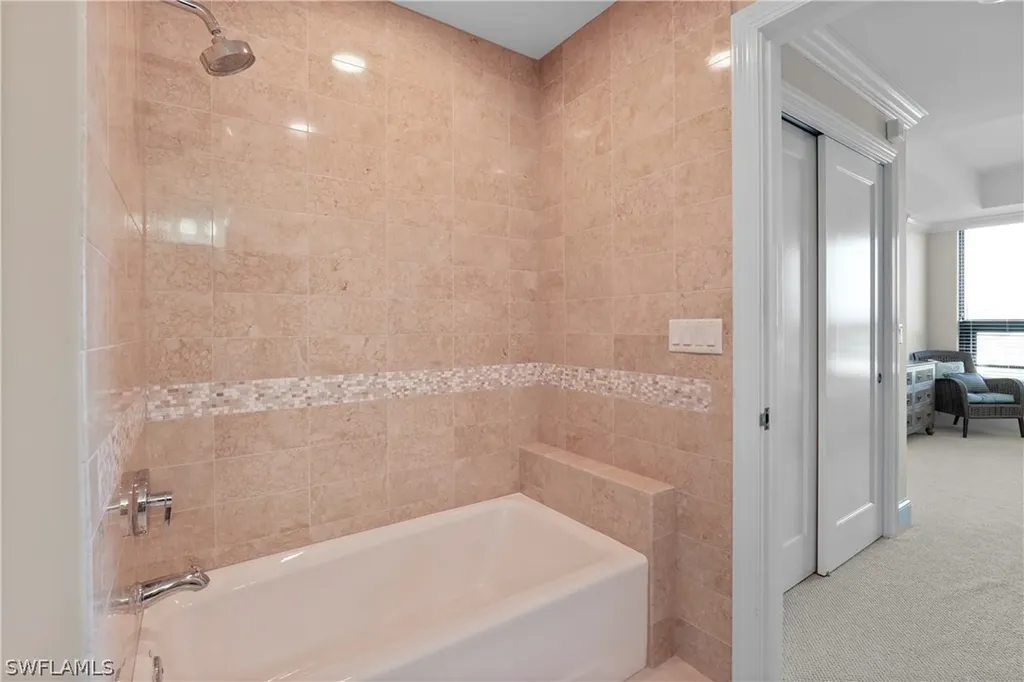 9115 Strada Place Naples FL 34108
