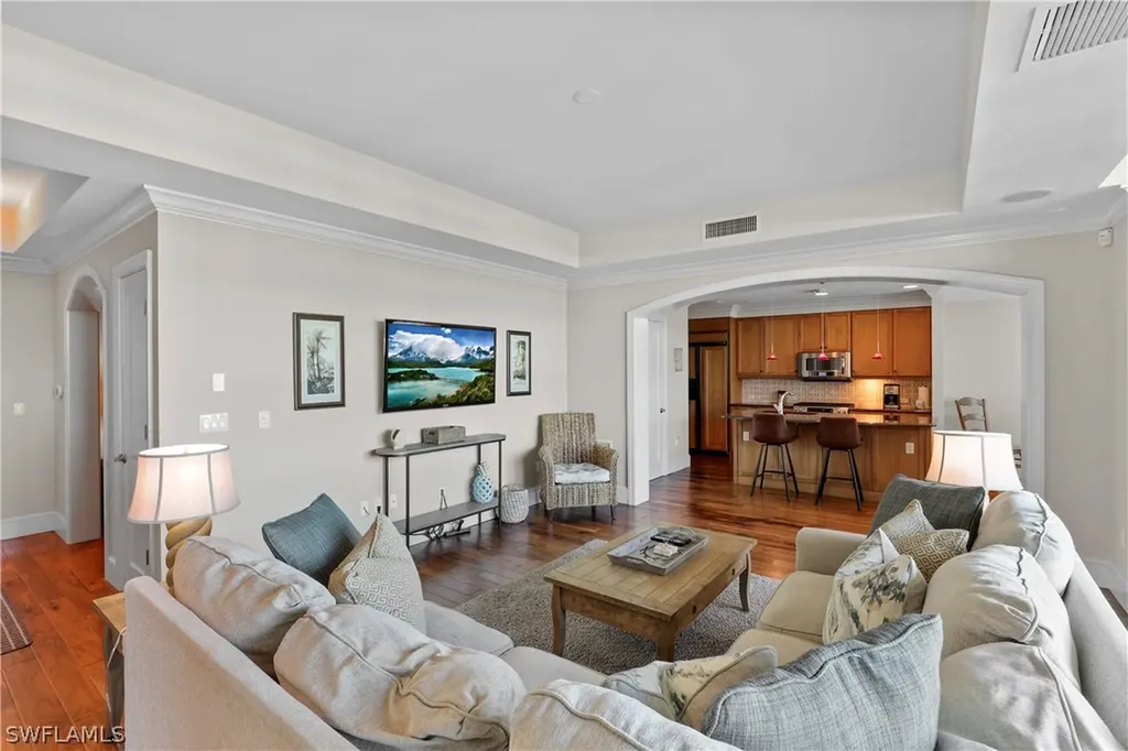 9115 Strada Place Naples FL 34108