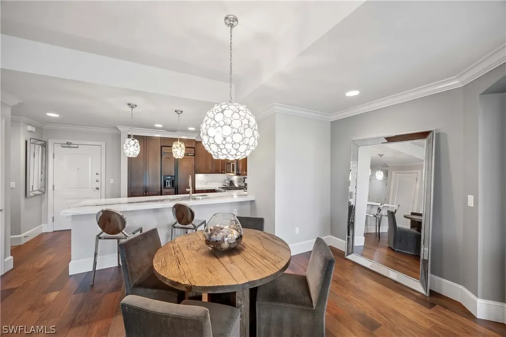 9123 Strada Place Naples FL 34108