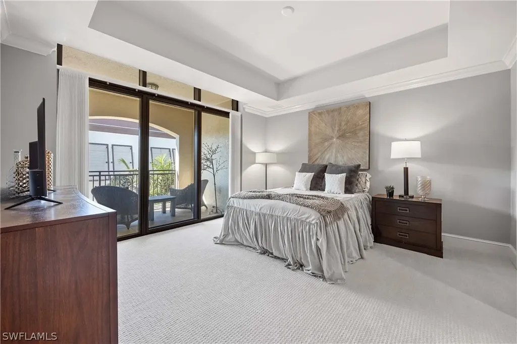 9123 Strada Place Naples FL 34108