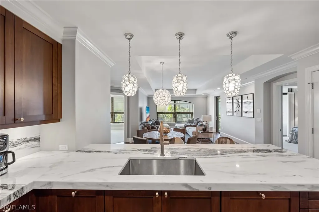 9123 Strada Place Naples FL 34108