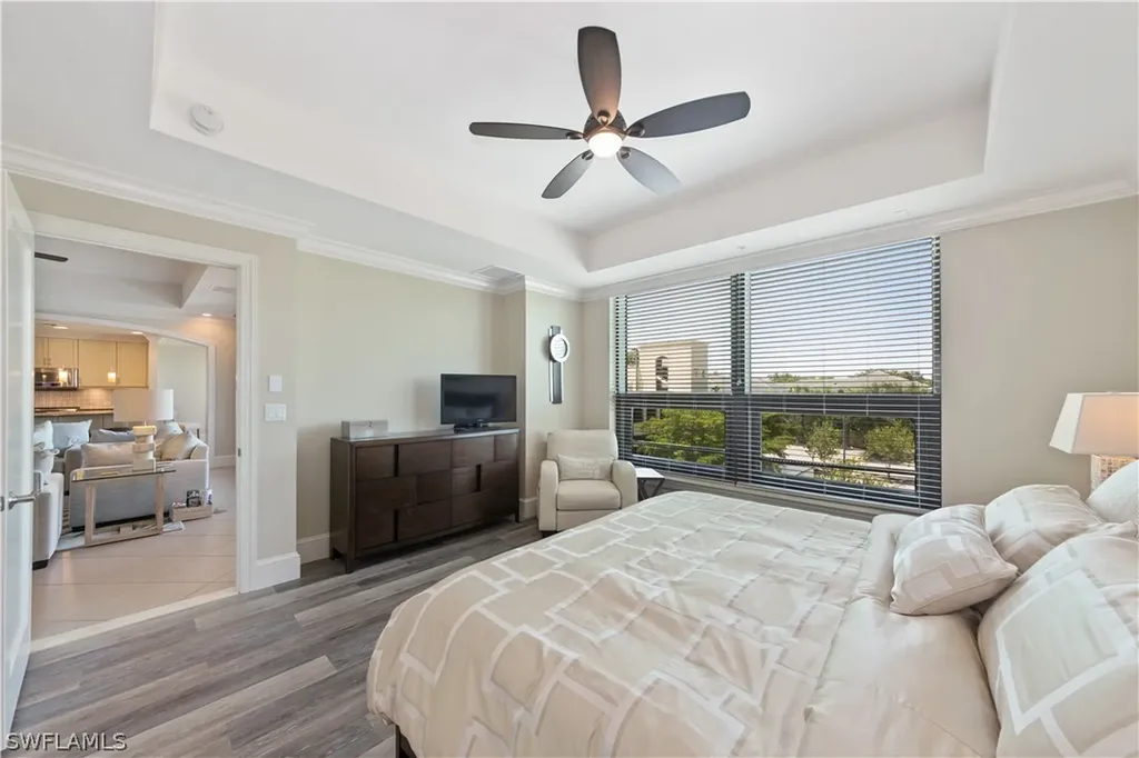 9123 Strada Place Naples FL 34108