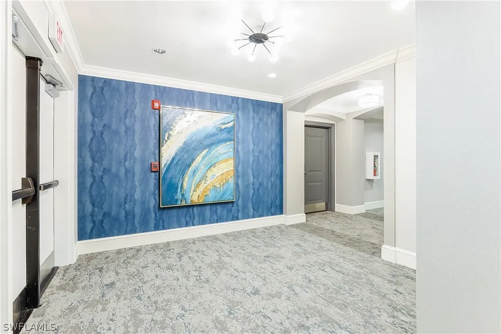 9123 Strada Place Naples FL 34108