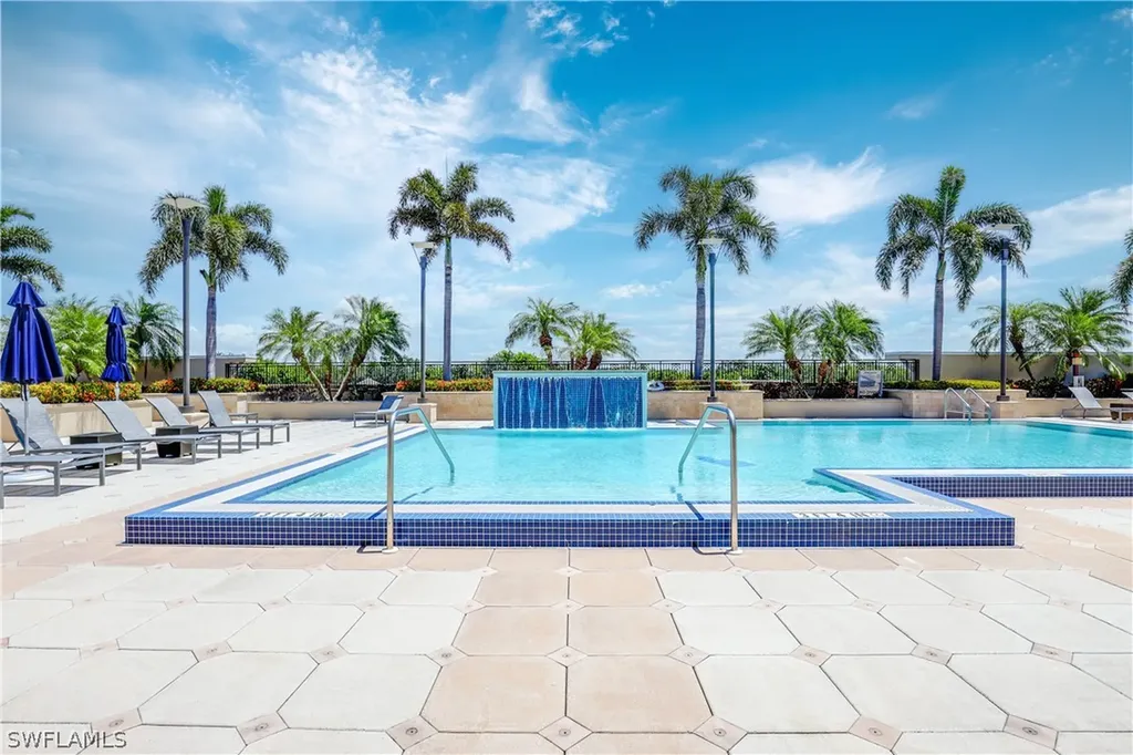 9123 Strada Place Naples FL 34108