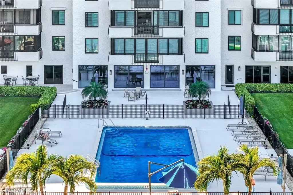 3430 Gulf Shore Boulevard N Naples FL 34103