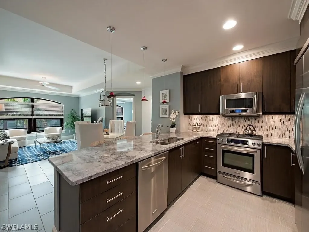 9123 Strada Place Naples FL 34108