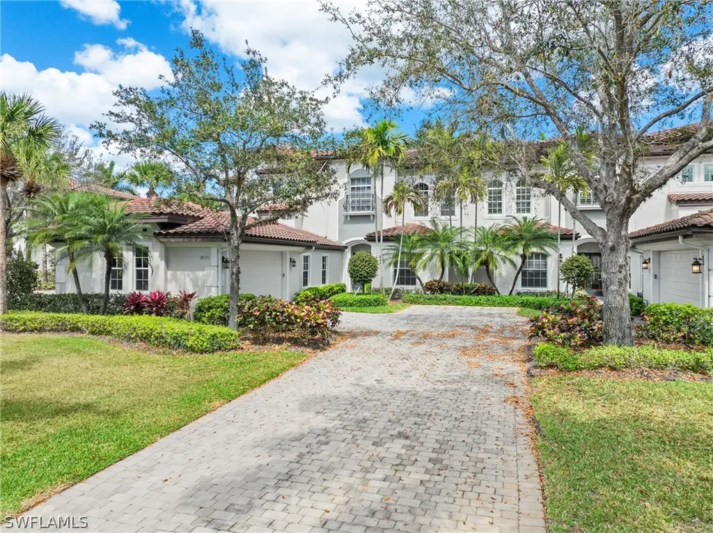 28571 Calabria Court Naples FL 34110