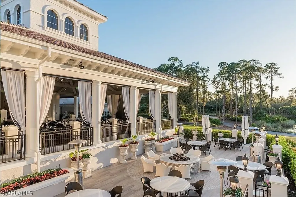 28571 Calabria Court Naples FL 34110