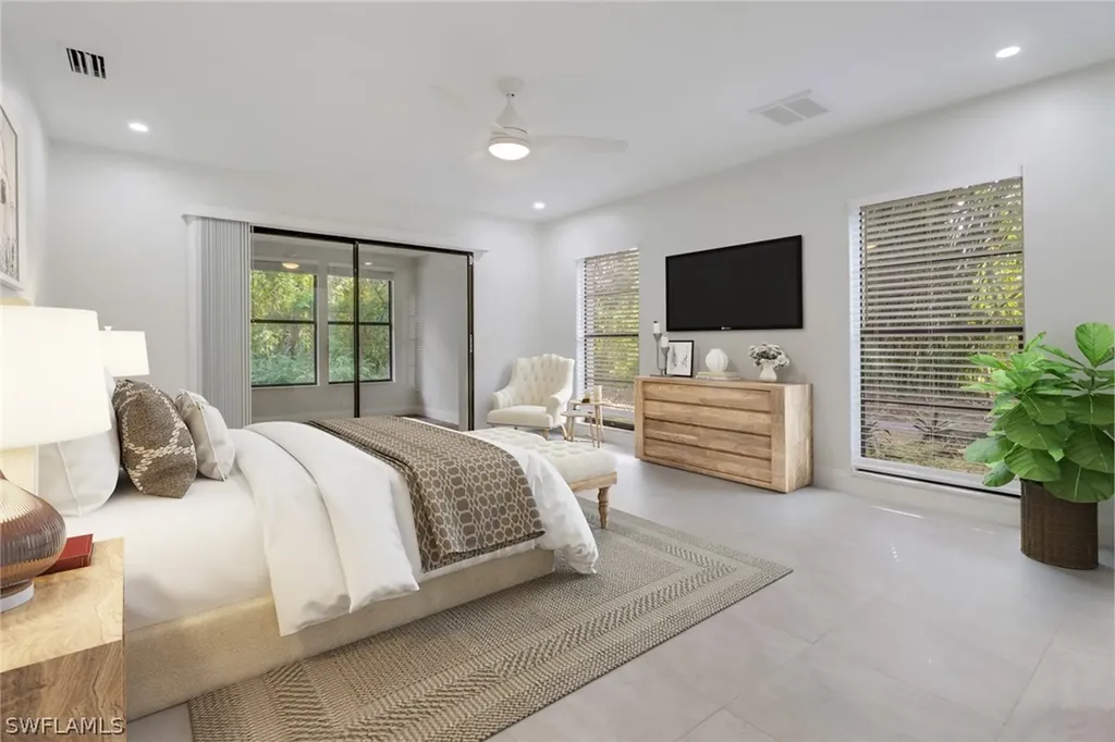 710 25th Street NW Naples FL 34120