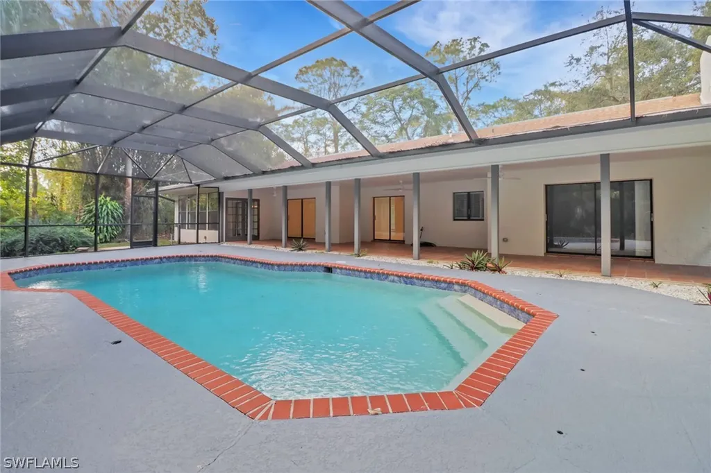 710 25th Street NW Naples FL 34120
