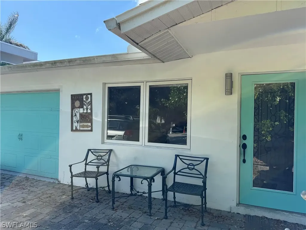 1180 Diana Avenue Naples FL 34103