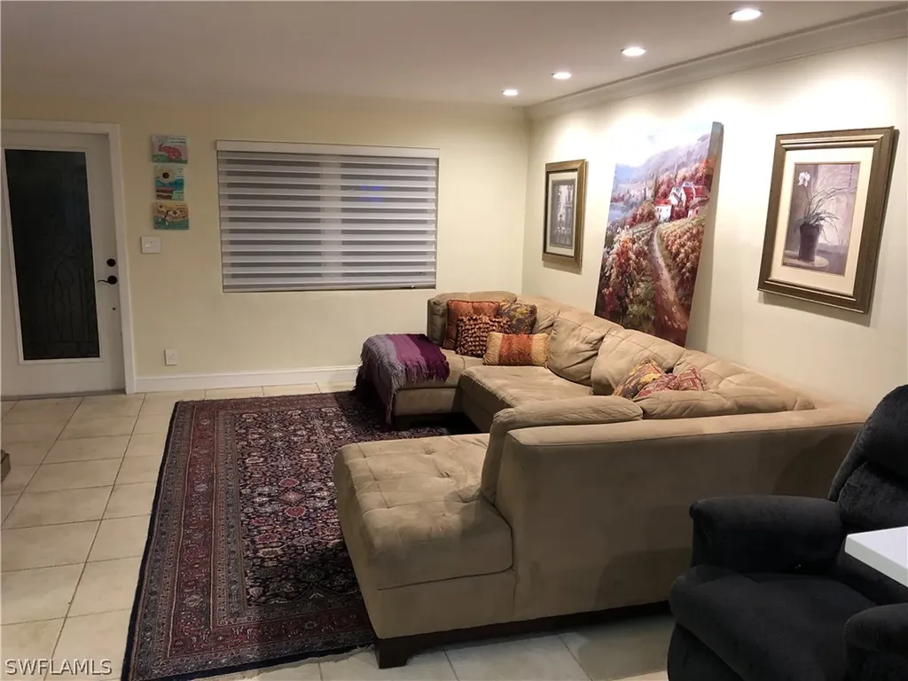 1180 Diana Avenue Naples FL 34103