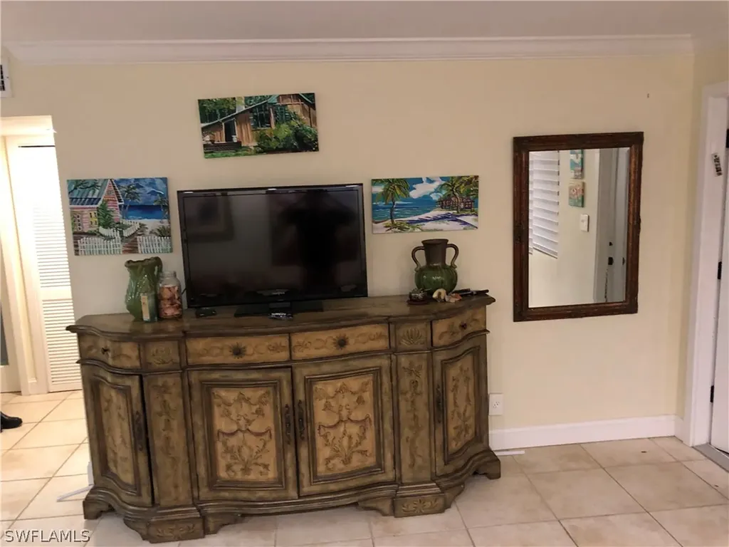 1180 Diana Avenue Naples FL 34103