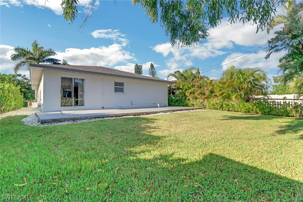779 108th Avenue N Naples FL 34108