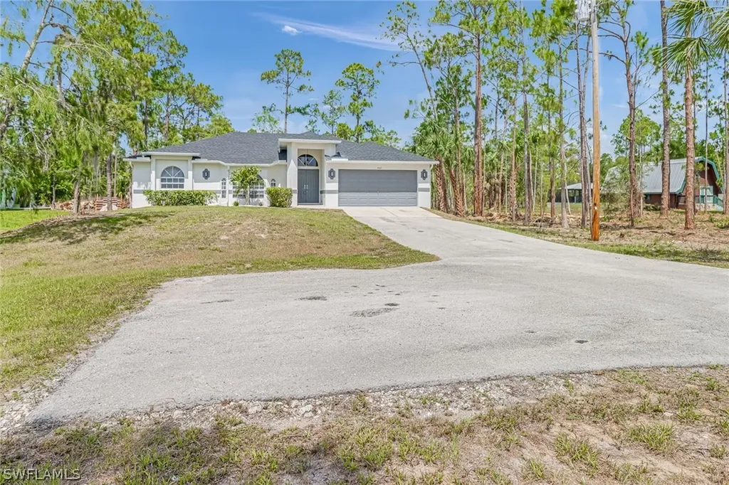 4367 18th Street NE Naples FL 34120