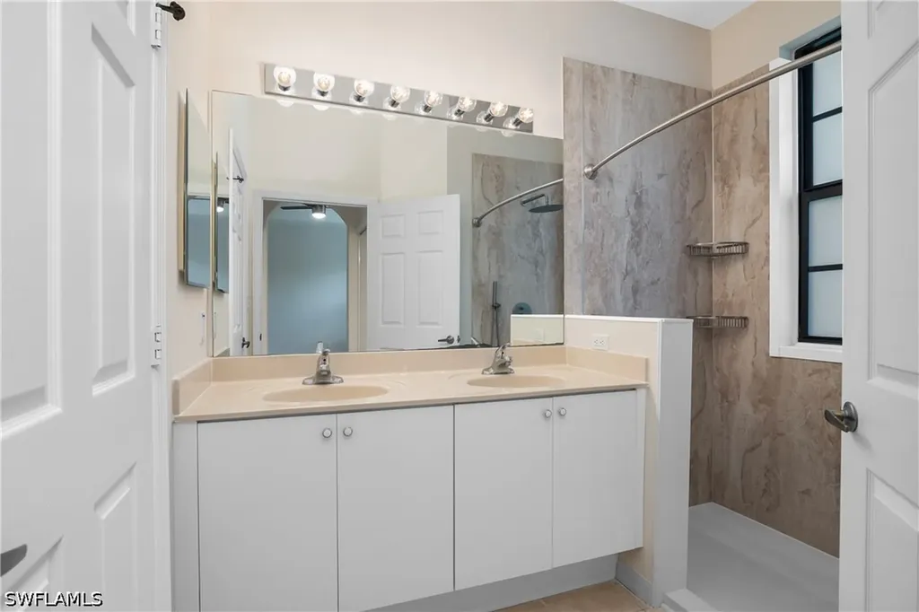 15186 Summit Place Circle Naples FL 34119