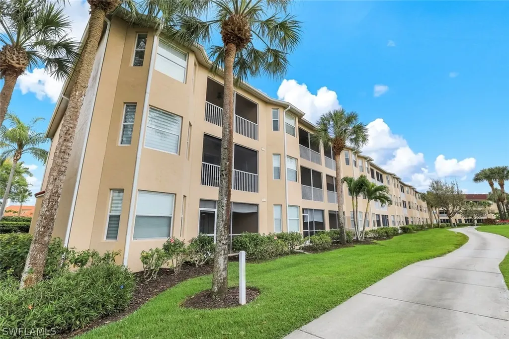2740 Cypress Trace Circle Naples FL 34119