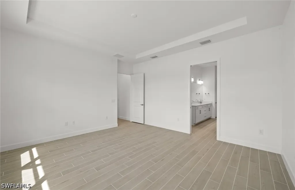 1992 Don Benito Way Naples FL 34120