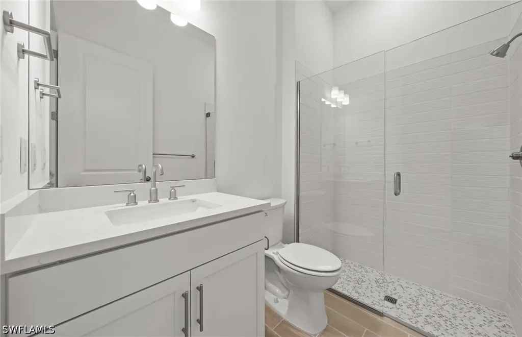 1992 Don Benito Way Naples FL 34120